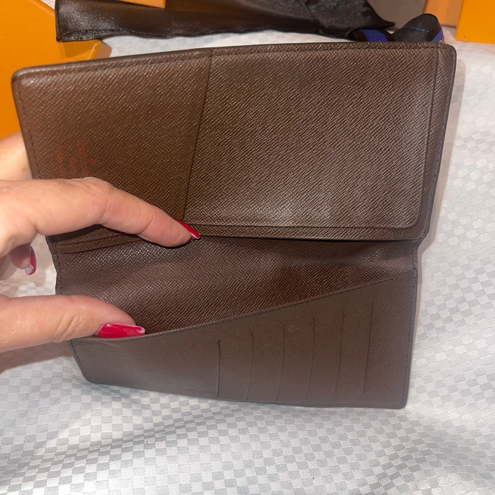 Louis Vuitton Damier Ebene Logo Print Wallet - Picture 7 of 15
